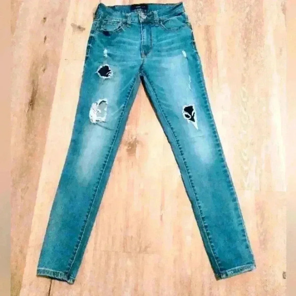Aeropostale women's size 2 High waisted ankle jeggings holes distressed - Picture 1 of 9